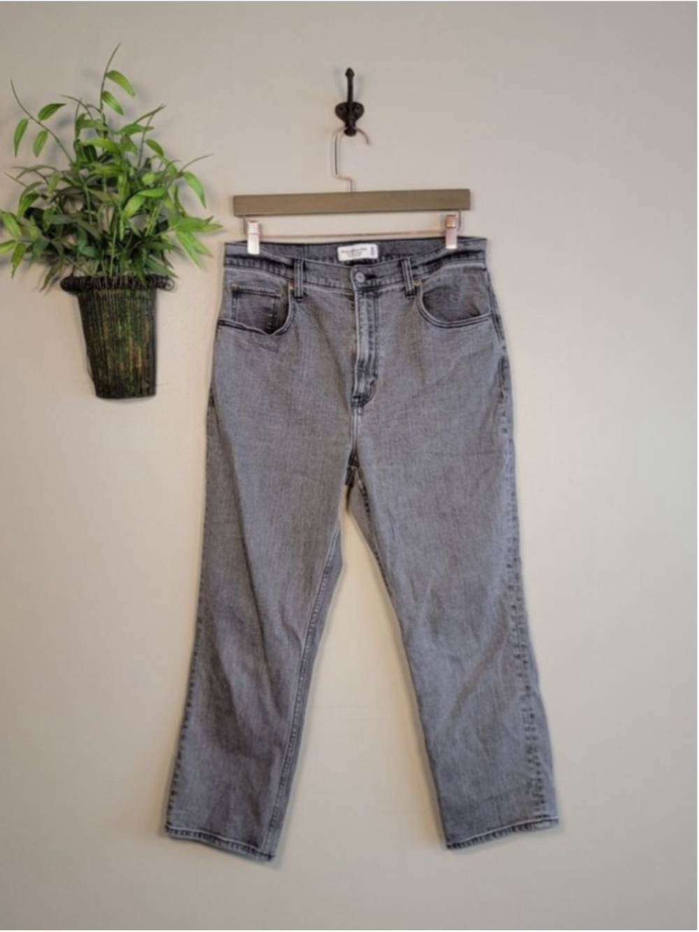 AF 10 S Abercrombie & Fitch Ankle Straight Jeans Ultra High Rise Curve Love Gray